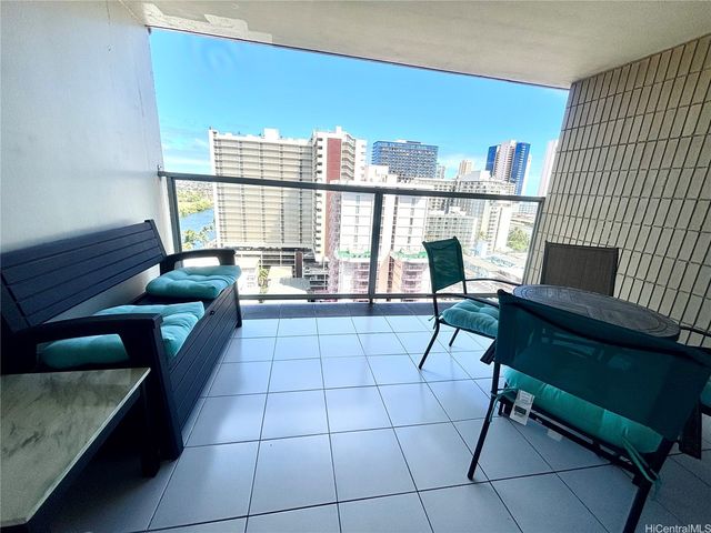 445 Seaside Avenue 1815, Honolulu, HI 96815