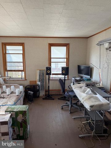 4685 UPPER RD, Shamokin, PA 17872