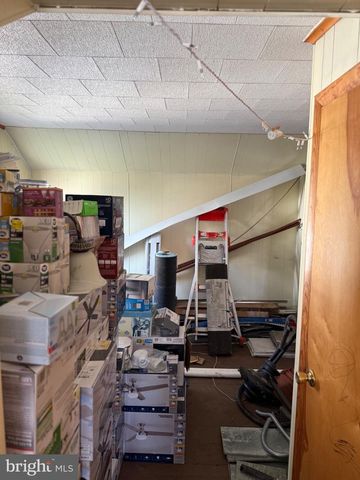 4685 UPPER RD, Shamokin, PA 17872