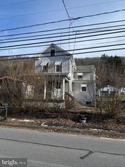 4685 UPPER RD, Shamokin, PA 17872