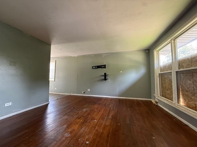 11723 S RACINE Avenue, Chicago, IL 60643