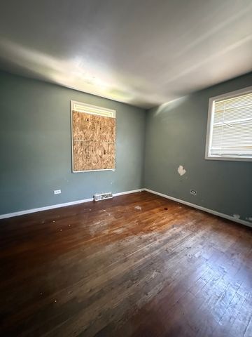11723 S RACINE Avenue, Chicago, IL 60643