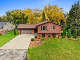 W2819 SCHMALZ CIRCLE, Appleton, WI 54915
