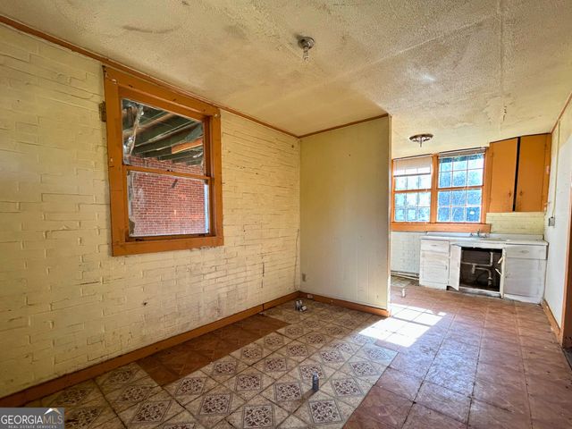 806 Magnolia Drive, Macon, GA 31217