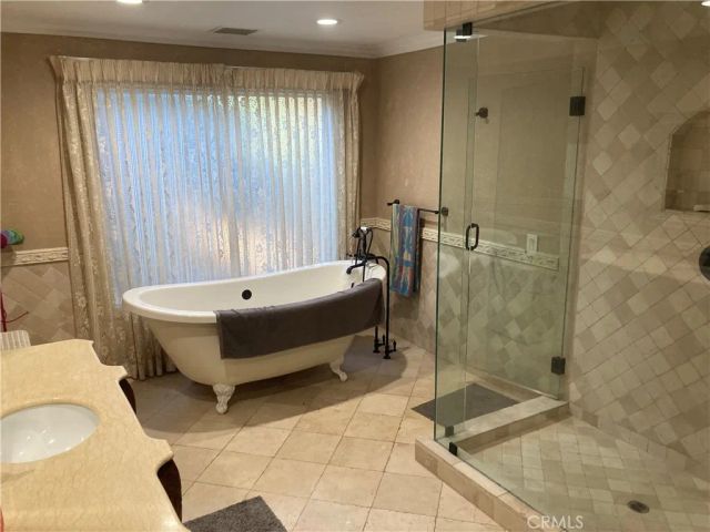 23254 Hatteras, Woodland Hills, CA 91367