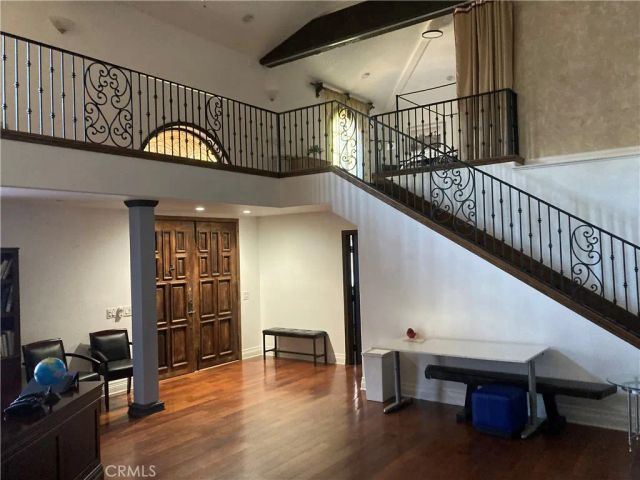 23254 Hatteras, Woodland Hills, CA 91367