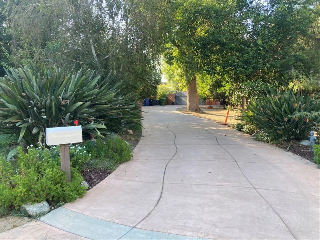 23254 Hatteras, Woodland Hills, CA 91367