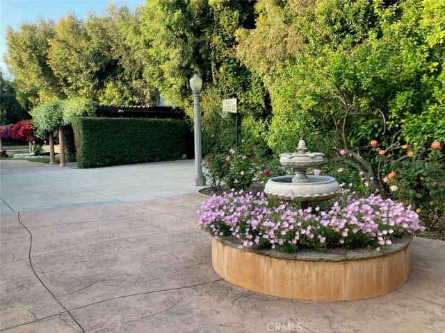 23254 Hatteras, Woodland Hills, CA 91367
