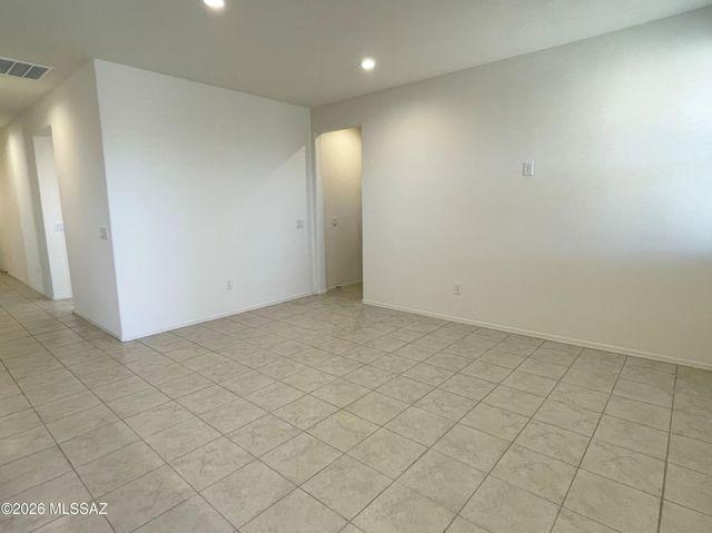 7864 S Wolf Creek Drive, Tucson, AZ 85757