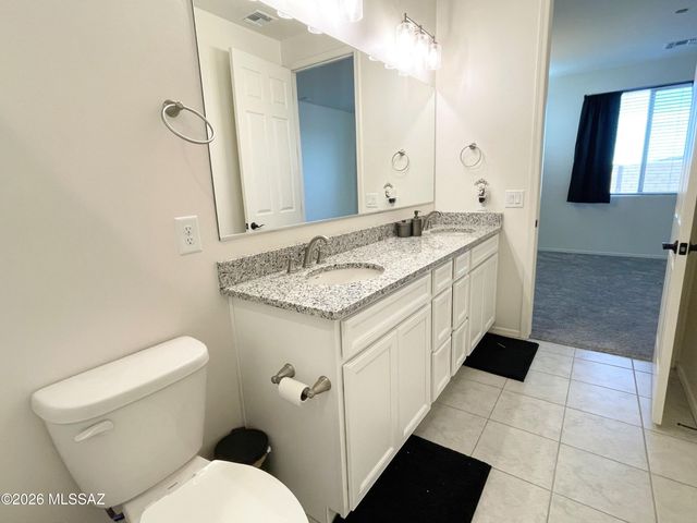7864 S Wolf Creek Drive, Tucson, AZ 85757