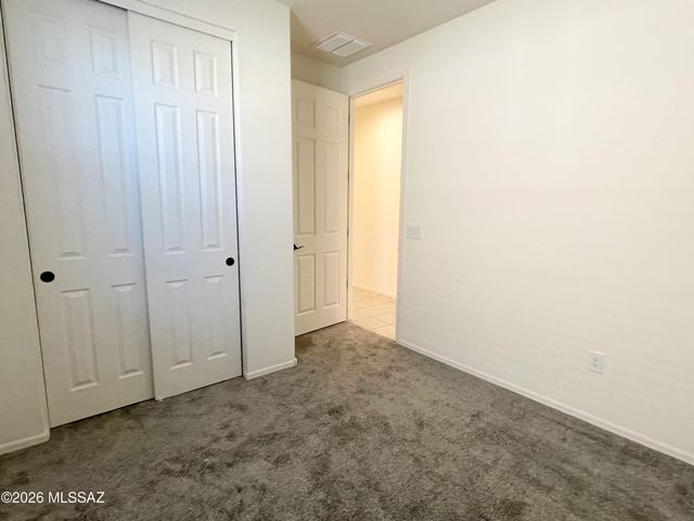 7864 S Wolf Creek Drive, Tucson, AZ 85757