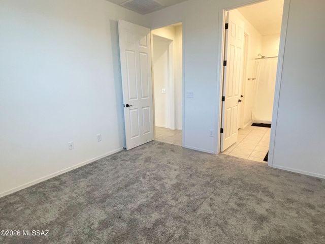 7864 S Wolf Creek Drive, Tucson, AZ 85757