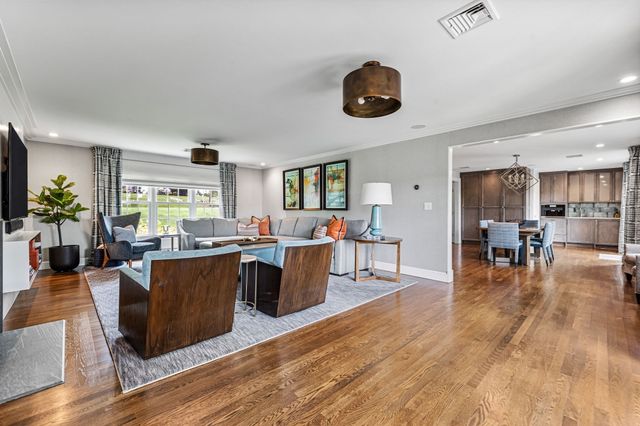 35 Smithshire Estates, Andover, MA 01810