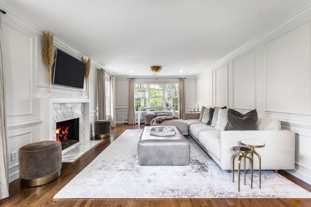 35 Smithshire Estates, Andover, MA 01810