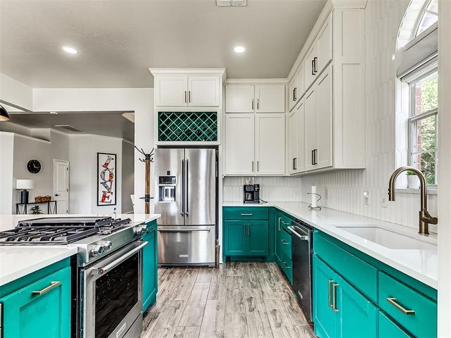 16716 Covington Manor, Edmond, OK 73012