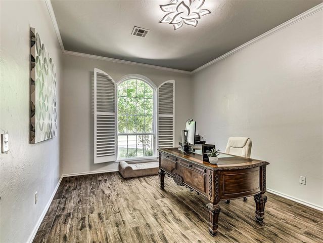 16716 Covington Manor, Edmond, OK 73012