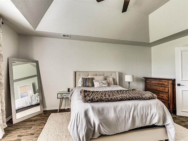 16716 Covington Manor, Edmond, OK 73012
