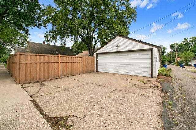 418 Brimhall Street, Saint Paul, MN 55105