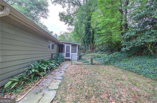 1990 Glenroy Place SE, Smyrna, GA 30080