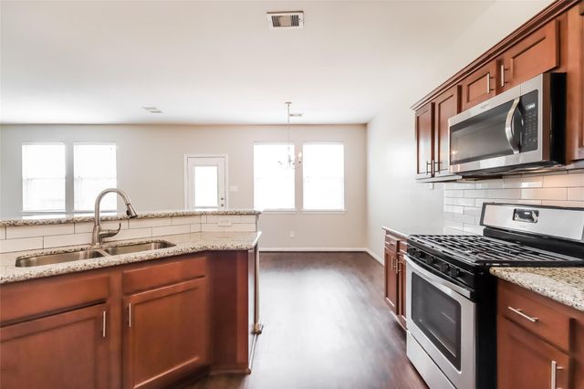 18702 Walden Glen Circle, Humble, TX 77346