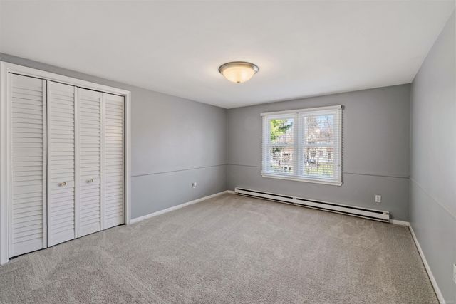 1040 N Renaud Road, Grosse Pointe Woods, MI 48236