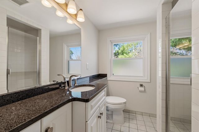 1040 N Renaud Road, Grosse Pointe Woods, MI 48236