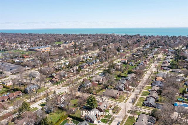 1040 N Renaud Road, Grosse Pointe Woods, MI 48236
