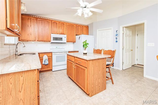 7820 Clover Lake, Cedar Hill, MO 63016