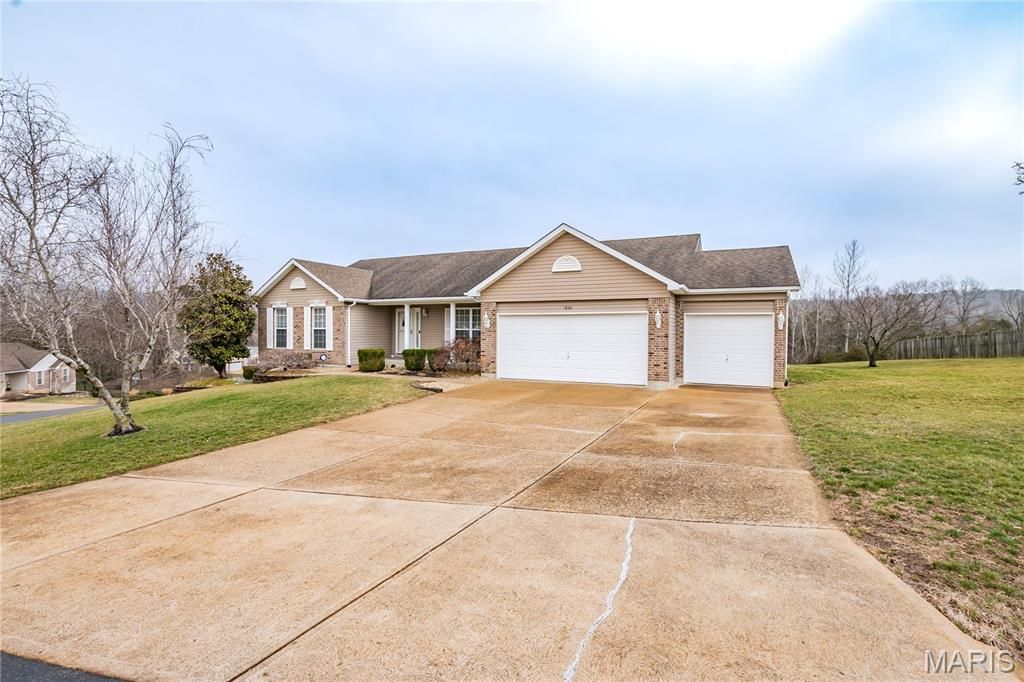7820 Clover Lake, Cedar Hill, MO 63016