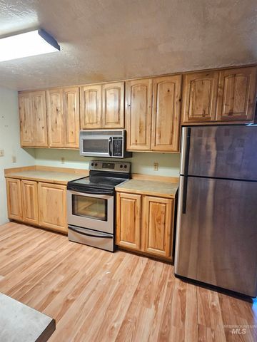 377 Polk Street, Twin Falls, ID 83301