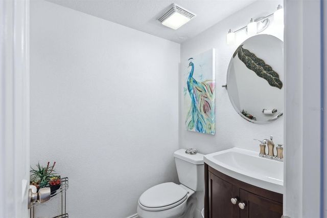 7271 W COUNTRY CLUB DRIVE N 122, Sarasota, FL 34243