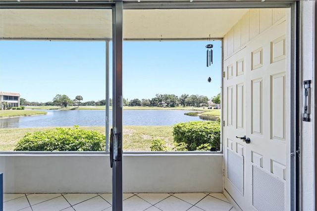 7271 W COUNTRY CLUB DRIVE N 122, Sarasota, FL 34243