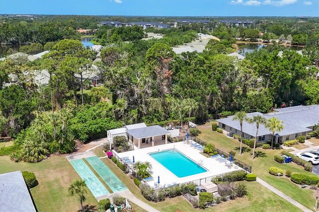 7271 W COUNTRY CLUB DRIVE N 122, Sarasota, FL 34243