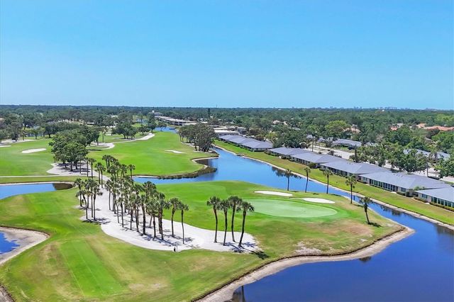 7271 W COUNTRY CLUB DRIVE N 122, Sarasota, FL 34243