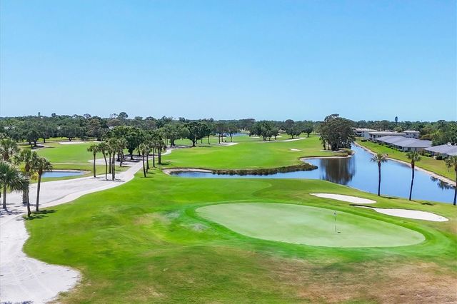 7271 W COUNTRY CLUB DRIVE N 122, Sarasota, FL 34243
