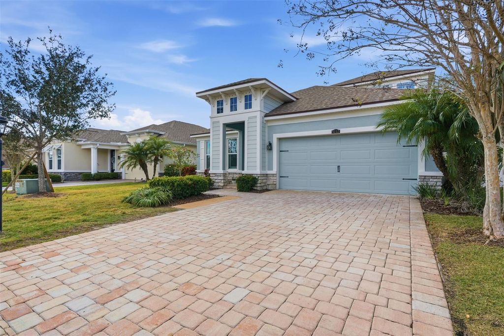 Image 2 of property listing at 5232 BENTGRASS WAY, Bradenton, FL 34211