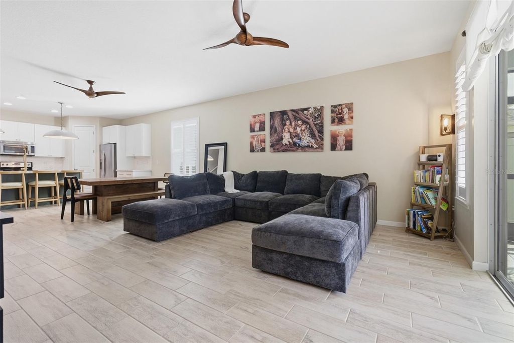 Image 14 of property listing at 5232 BENTGRASS WAY, Bradenton, FL 34211