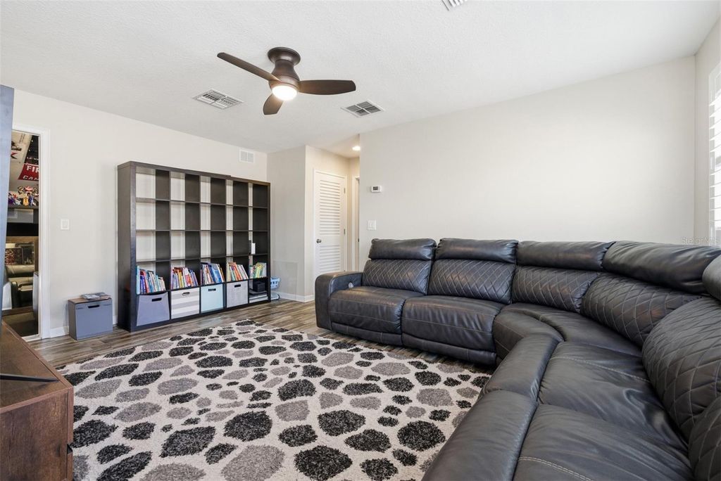 Image 29 of property listing at 5232 BENTGRASS WAY, Bradenton, FL 34211