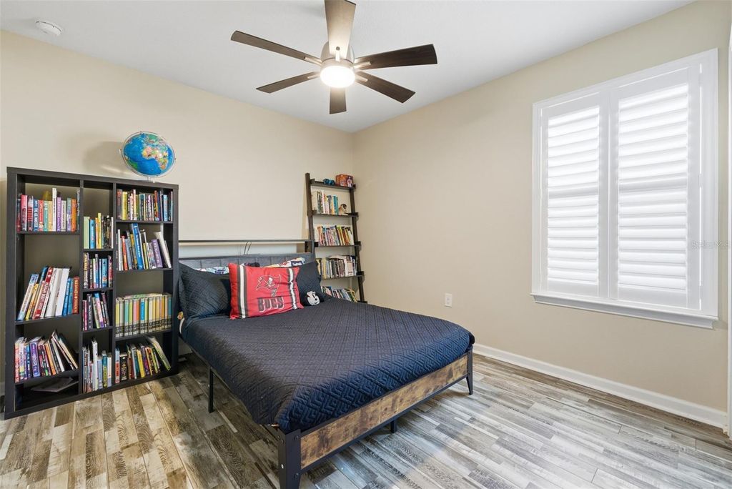 Image 31 of property listing at 5232 BENTGRASS WAY, Bradenton, FL 34211