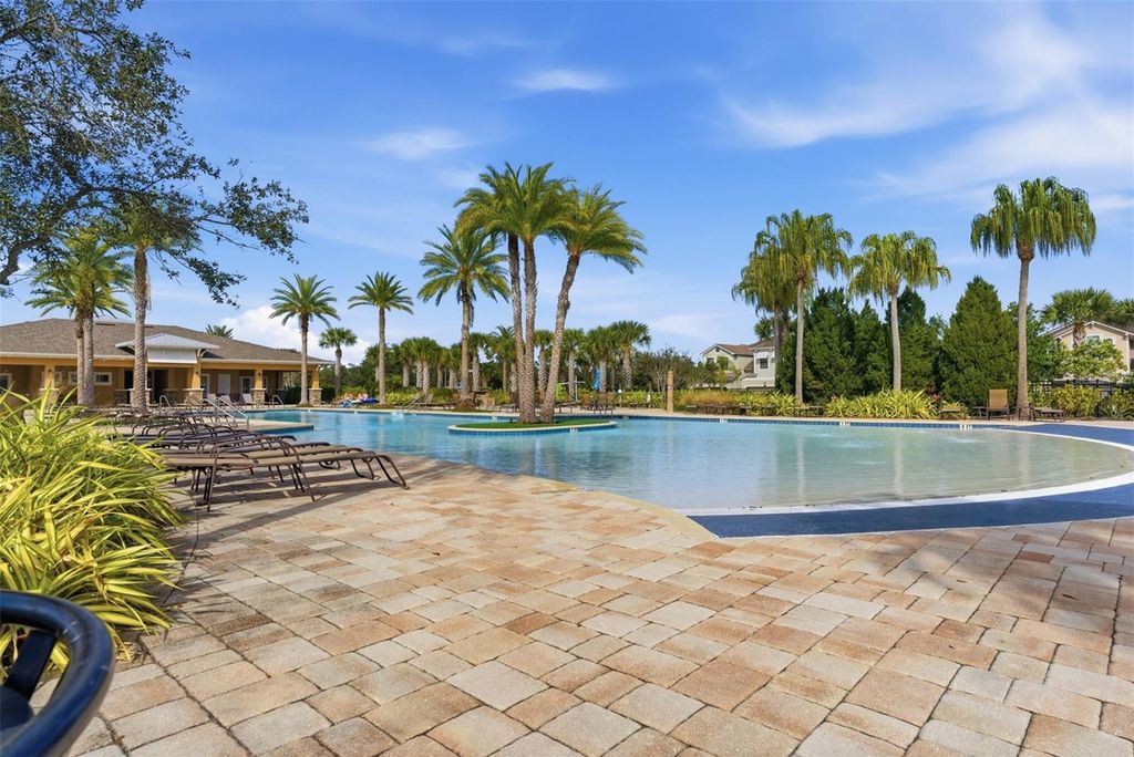 Image 55 of property listing at 5232 BENTGRASS WAY, Bradenton, FL 34211