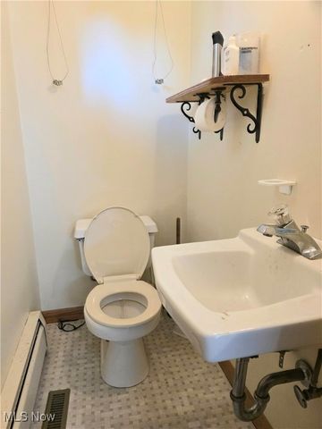 2814 16th Avenue, Vienna, WV 26105