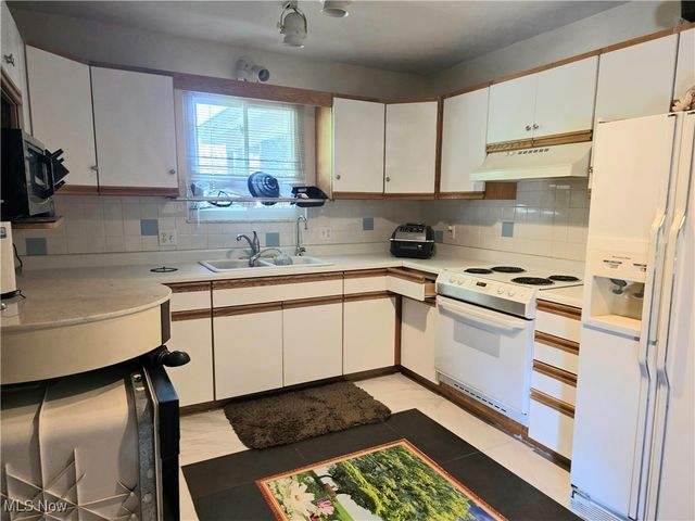 2814 16th Avenue, Vienna, WV 26105