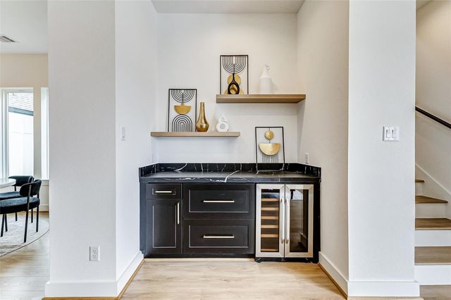 3813 Harvard Street, Houston, TX 77018