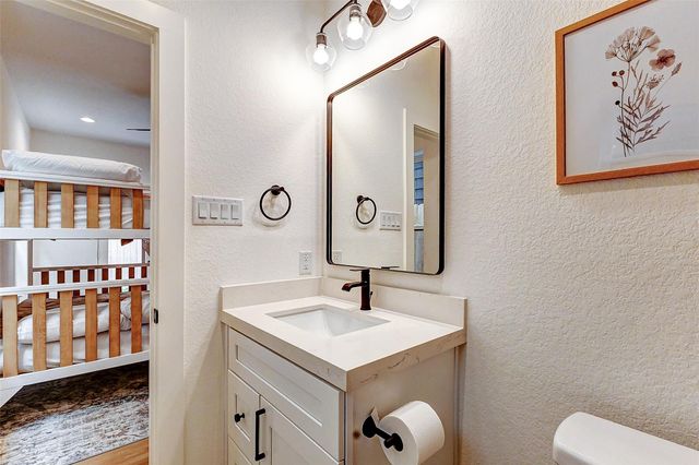 3813 Harvard Street, Houston, TX 77018