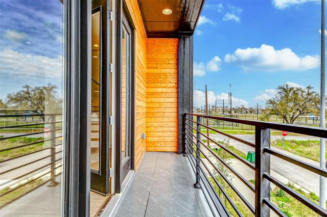 3813 Harvard Street, Houston, TX 77018