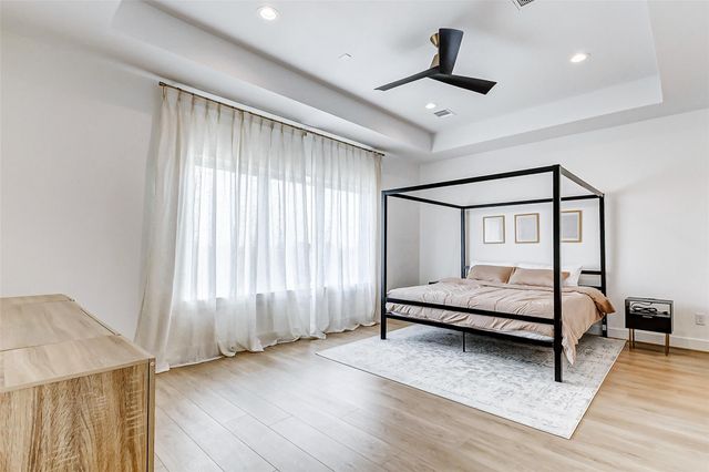 3813 Harvard Street, Houston, TX 77018