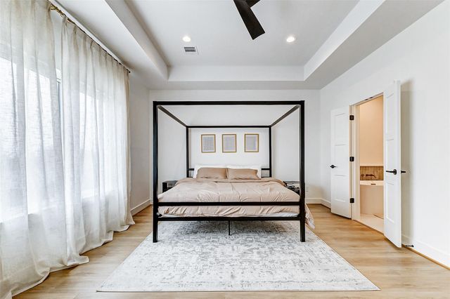3813 Harvard Street, Houston, TX 77018