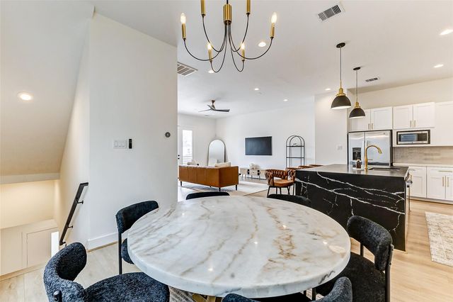 3813 Harvard Street, Houston, TX 77018