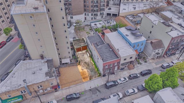 18-44 26th Road, Astoria, NY 11102