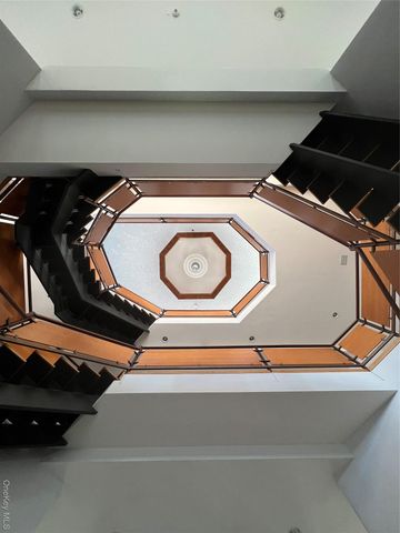 25 Shelter Rock Road, Manhasset, NY 11030